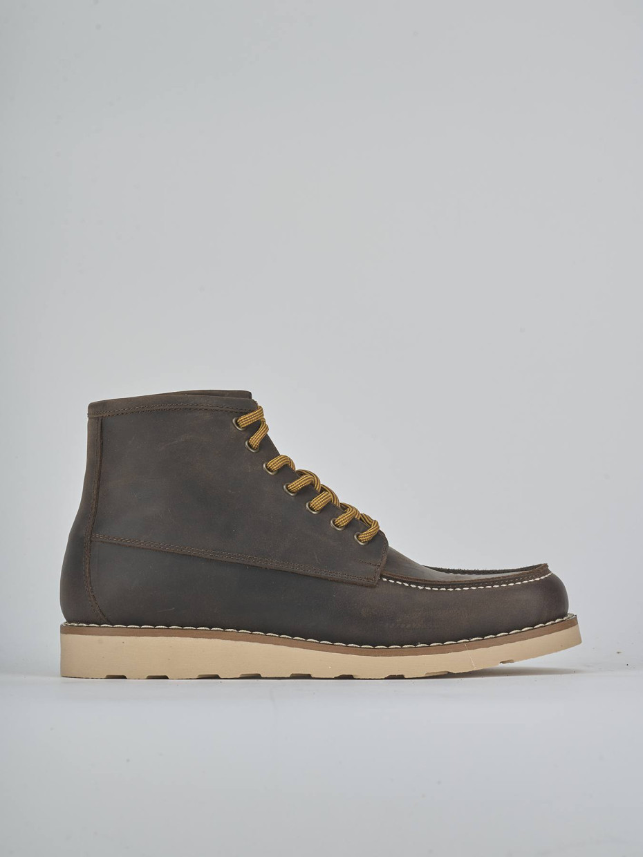 Botas militares marrón oscuro cuero