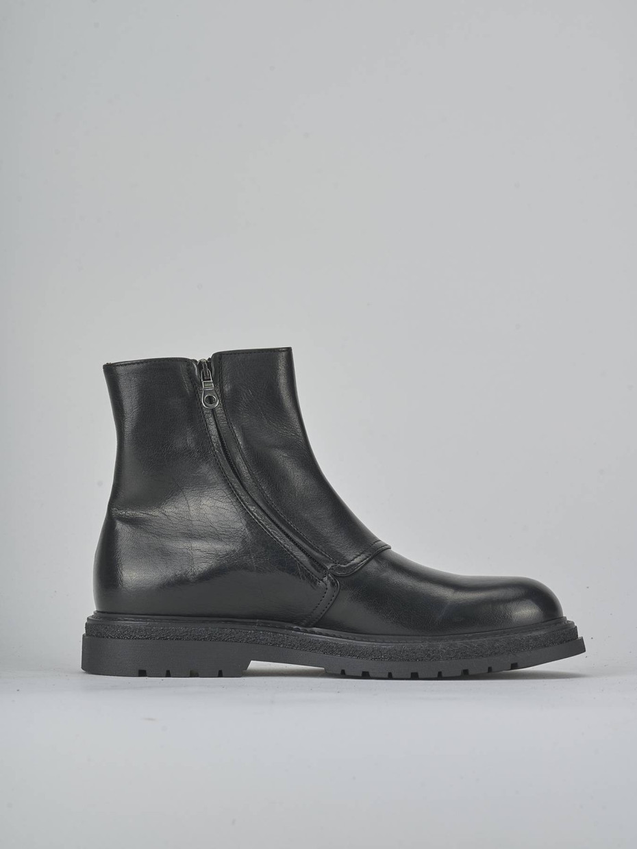 Botines negro cuero