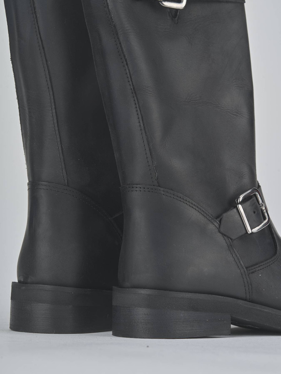 Low heel boots heel 3 cm black leather