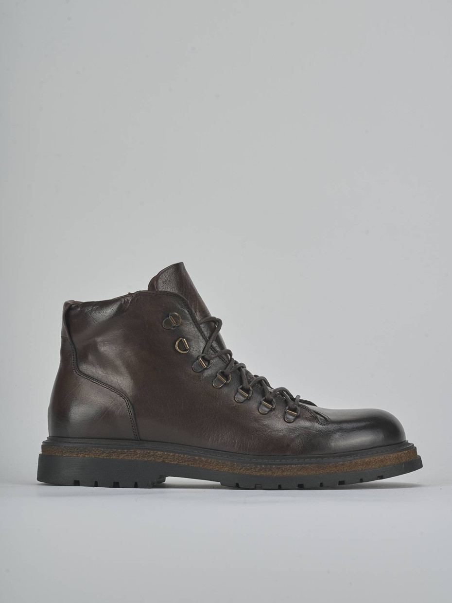 Botas militares marrón oscuro cuero