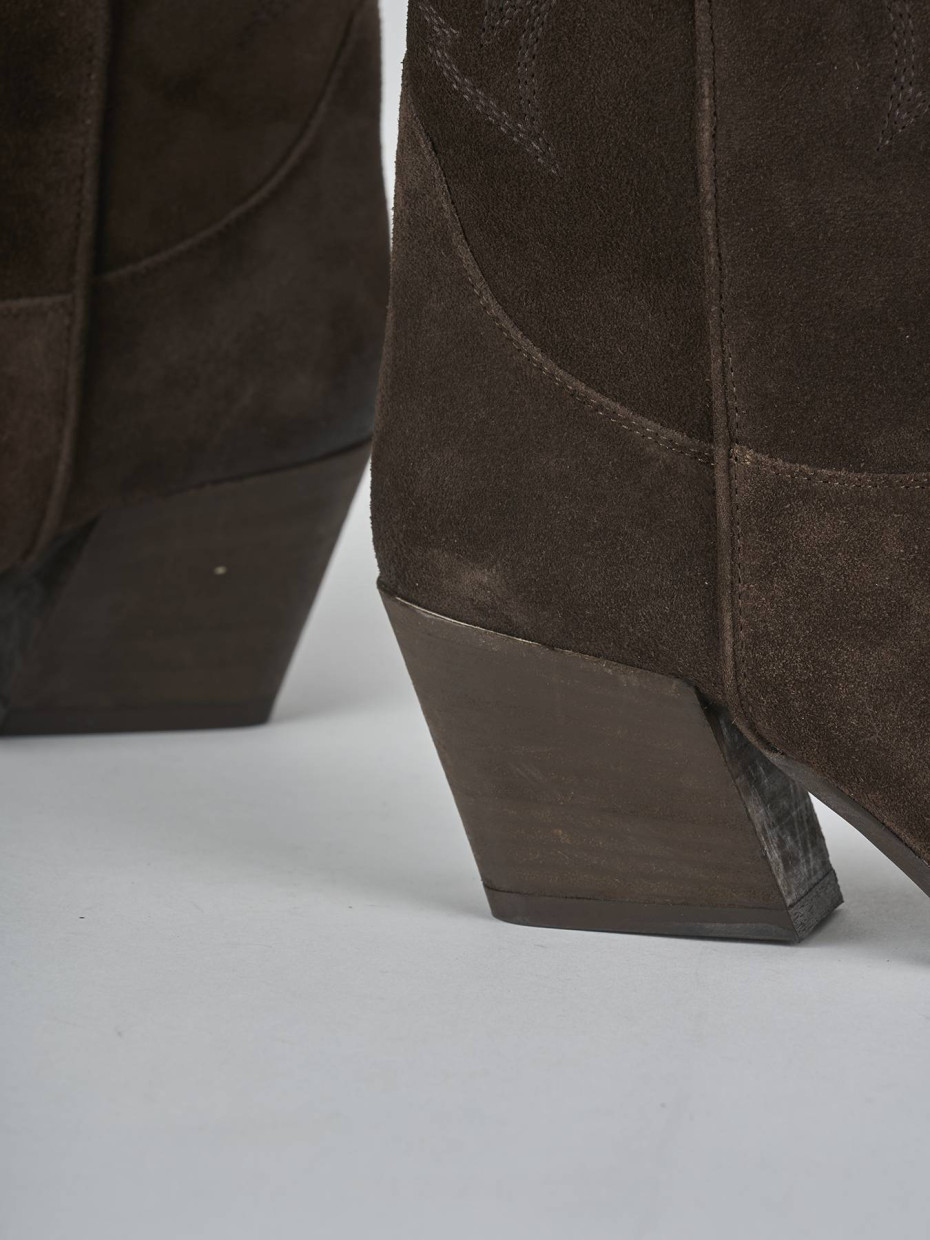 Stivali tacco 5cm camoscio testa