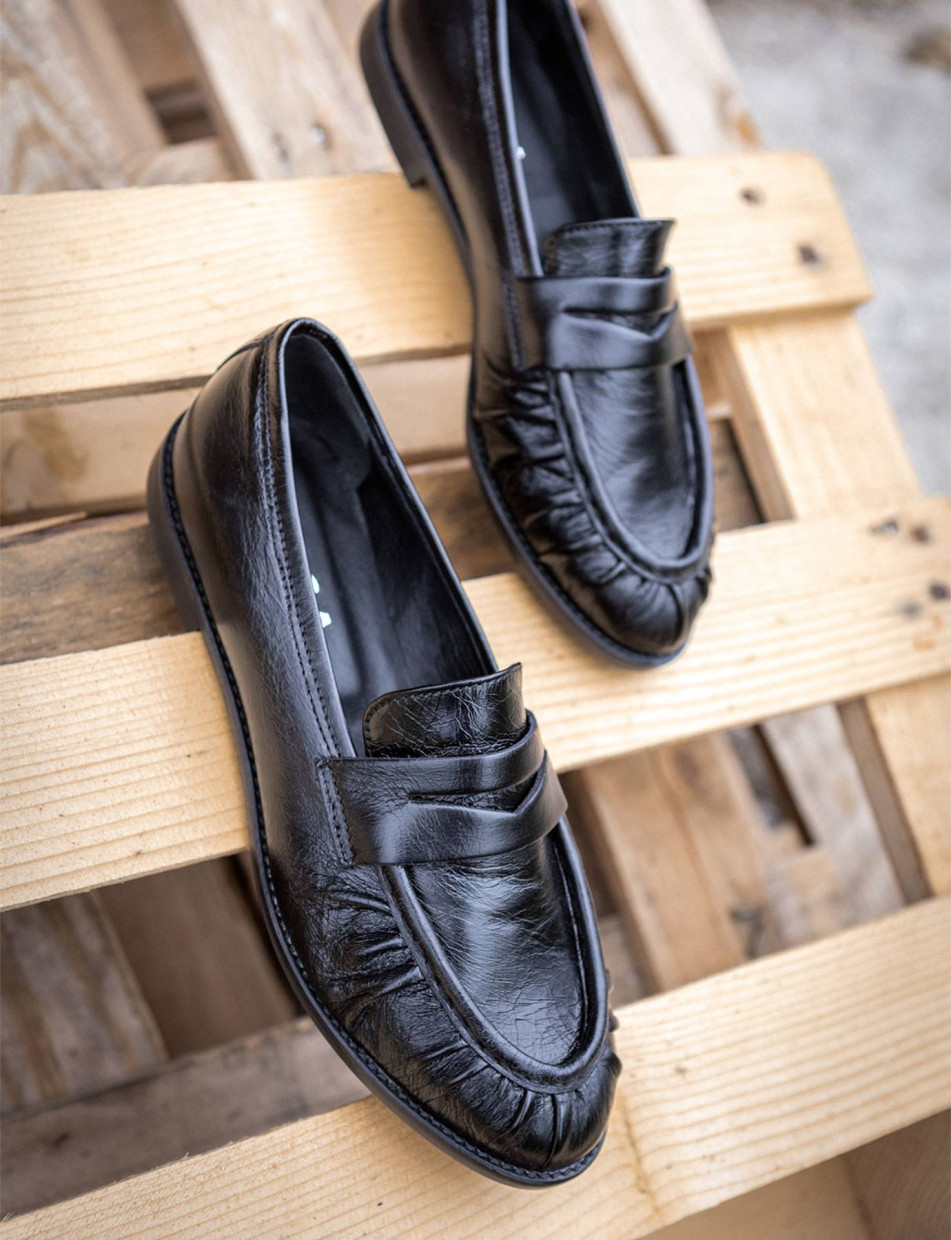 Mocasines tacón 1 cm negro cuero