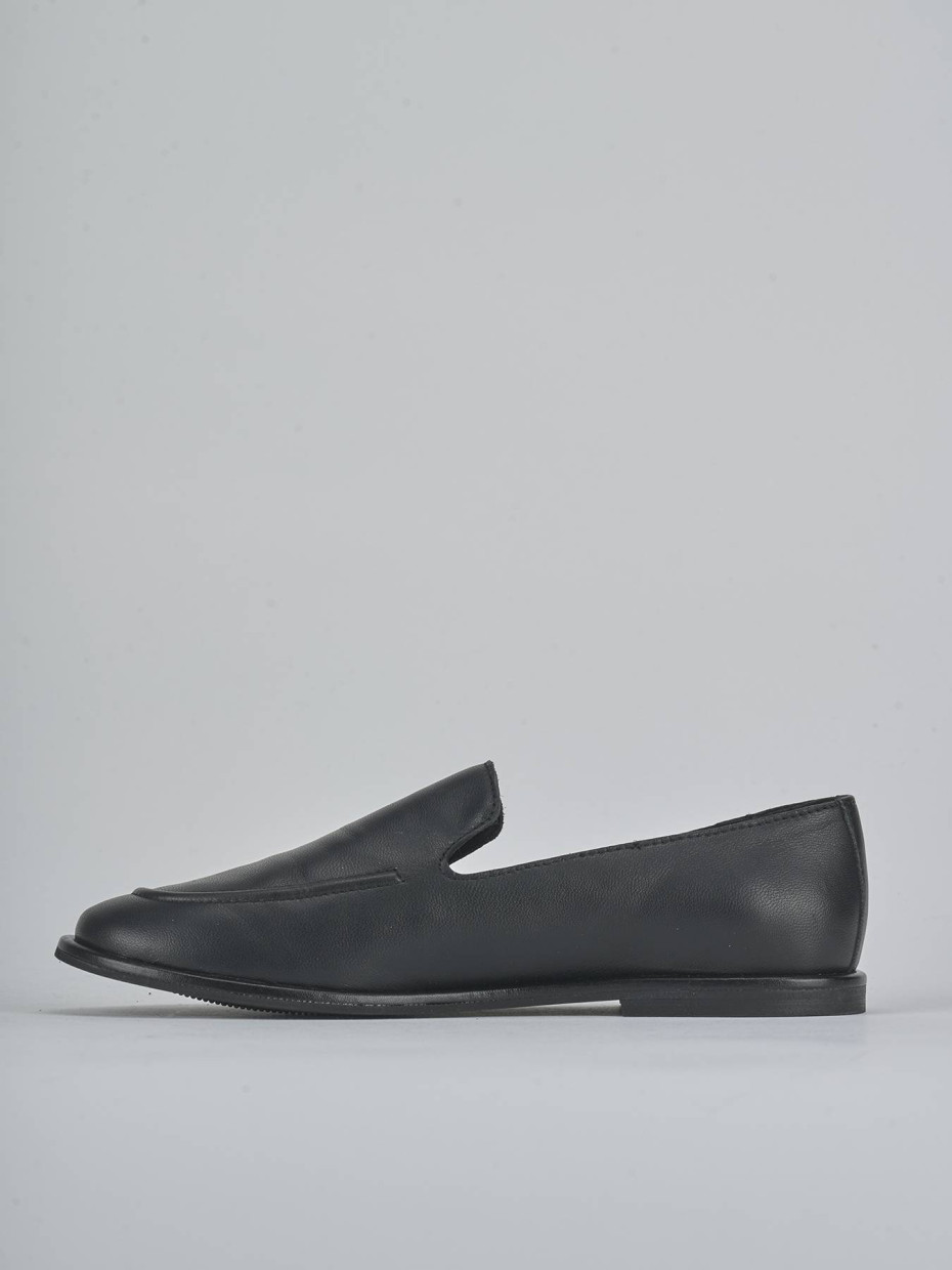 Loafers heel 1 cm black leather