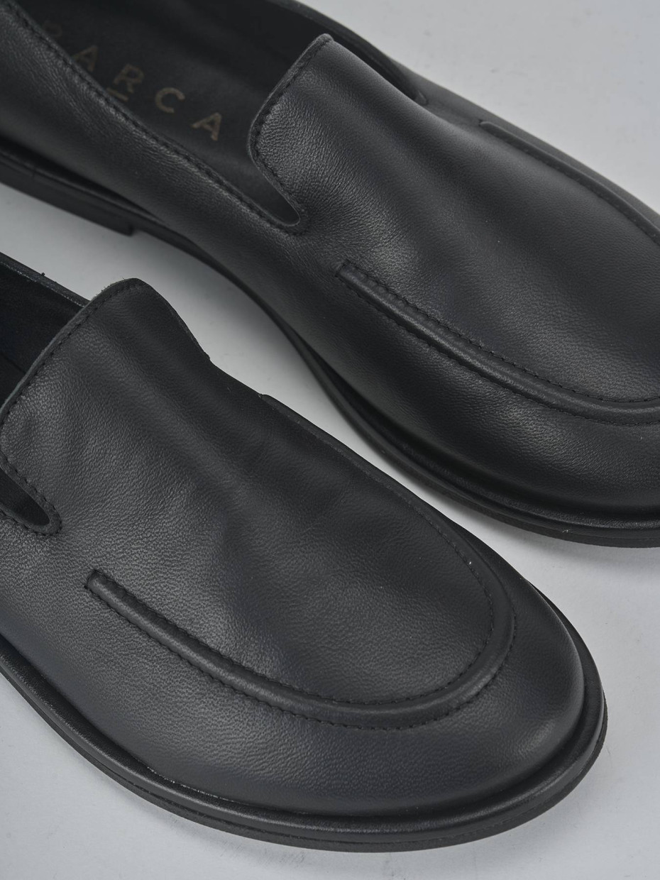 Loafers heel 1 cm black leather