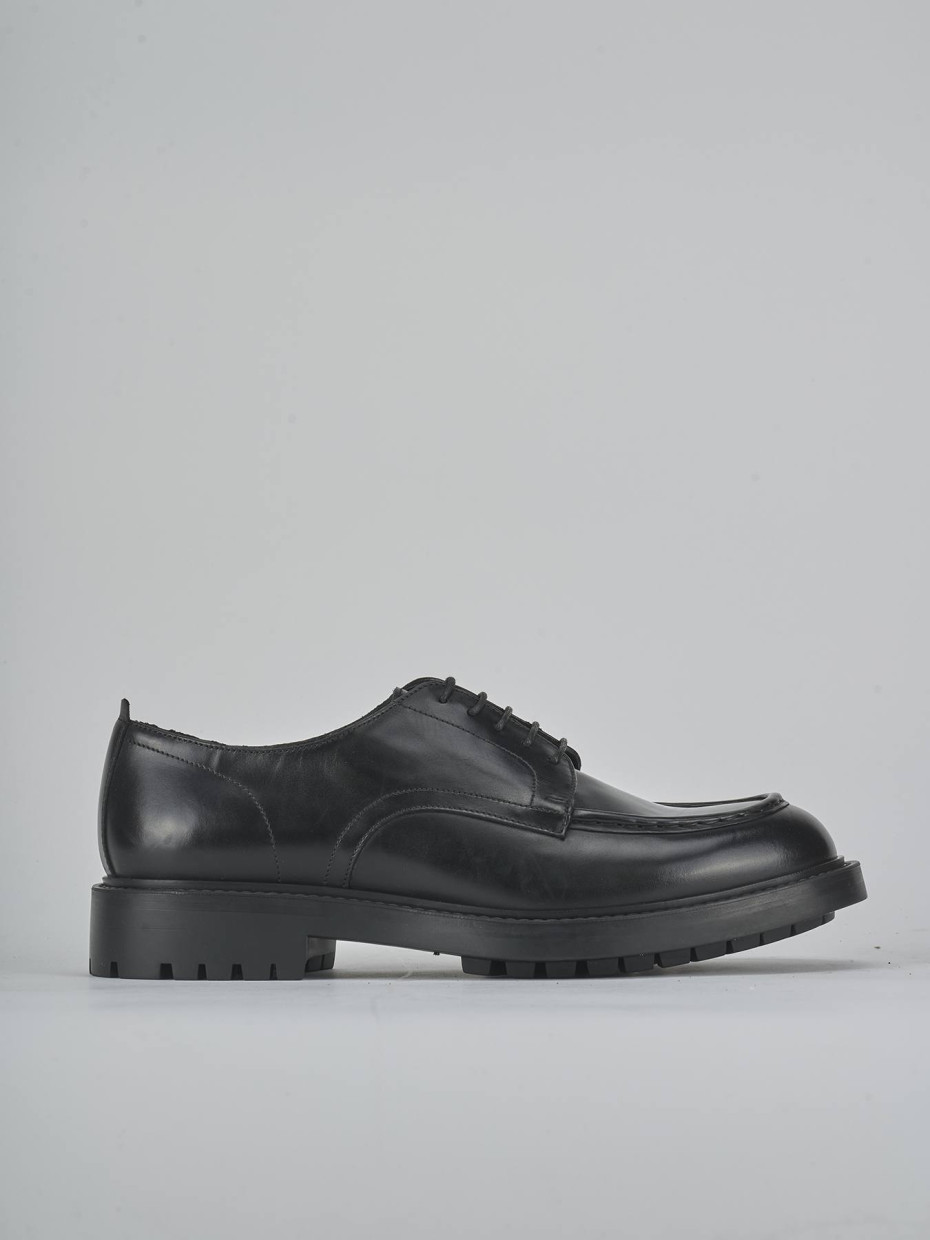 Zapatos de cordones negro cuero