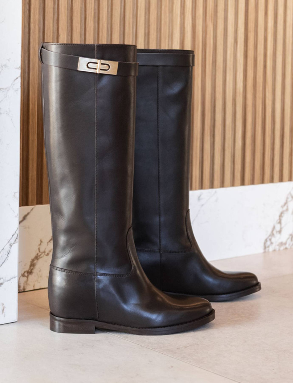 Low heel boots heel 2 cm dark brown leather