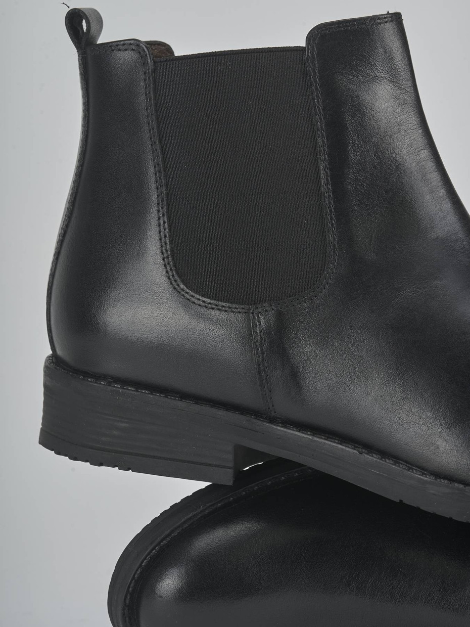 Stivaletti tacco 1cm pelle nero