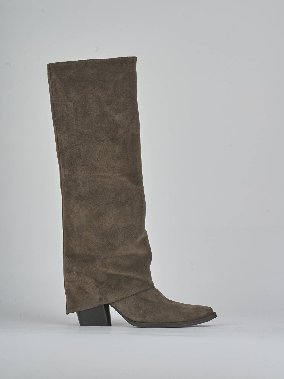 Low heel boots heel 3 cm beige suede