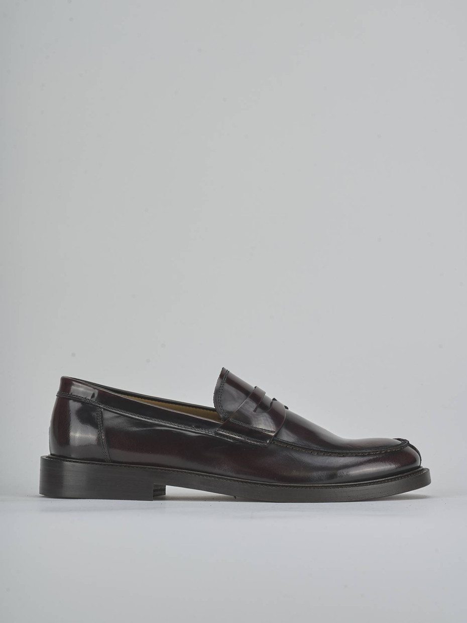 Mocasines burdeos cuero