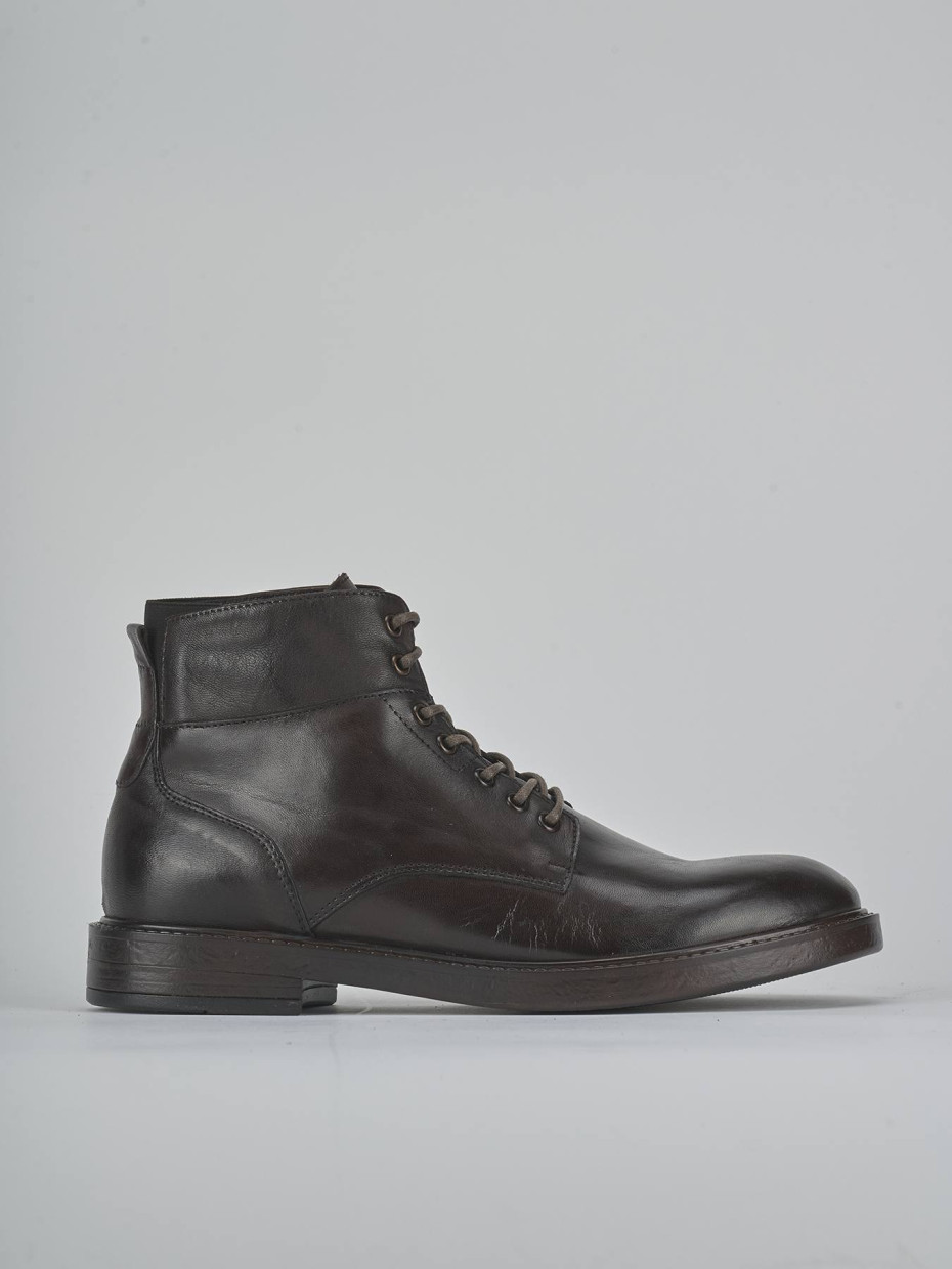 Botas militares marrón oscuro cuero