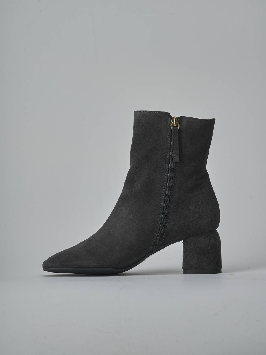 Botines de tacón alto tacón 6 cm gris ante