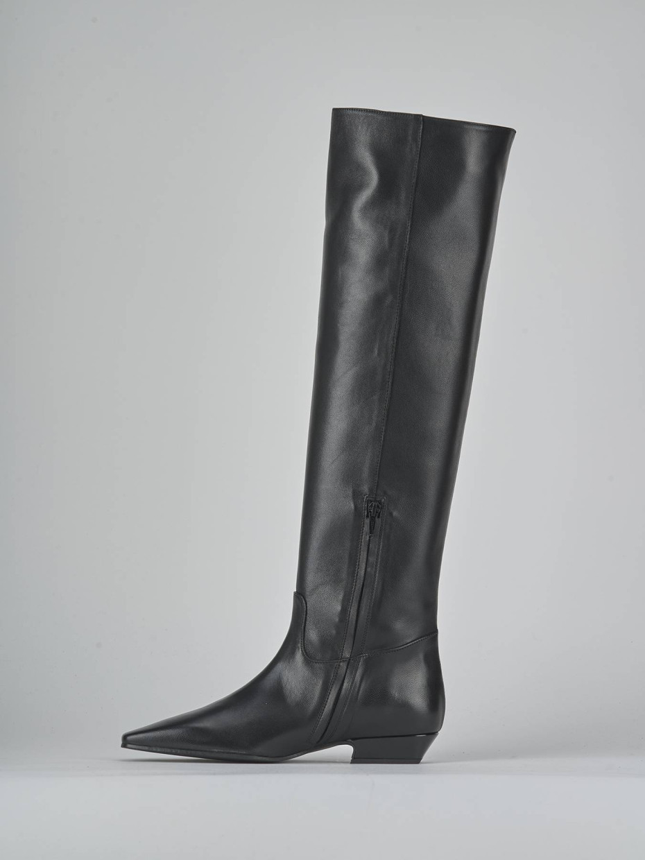 Botas de tacón bajo tacón 3 cm negro cuero