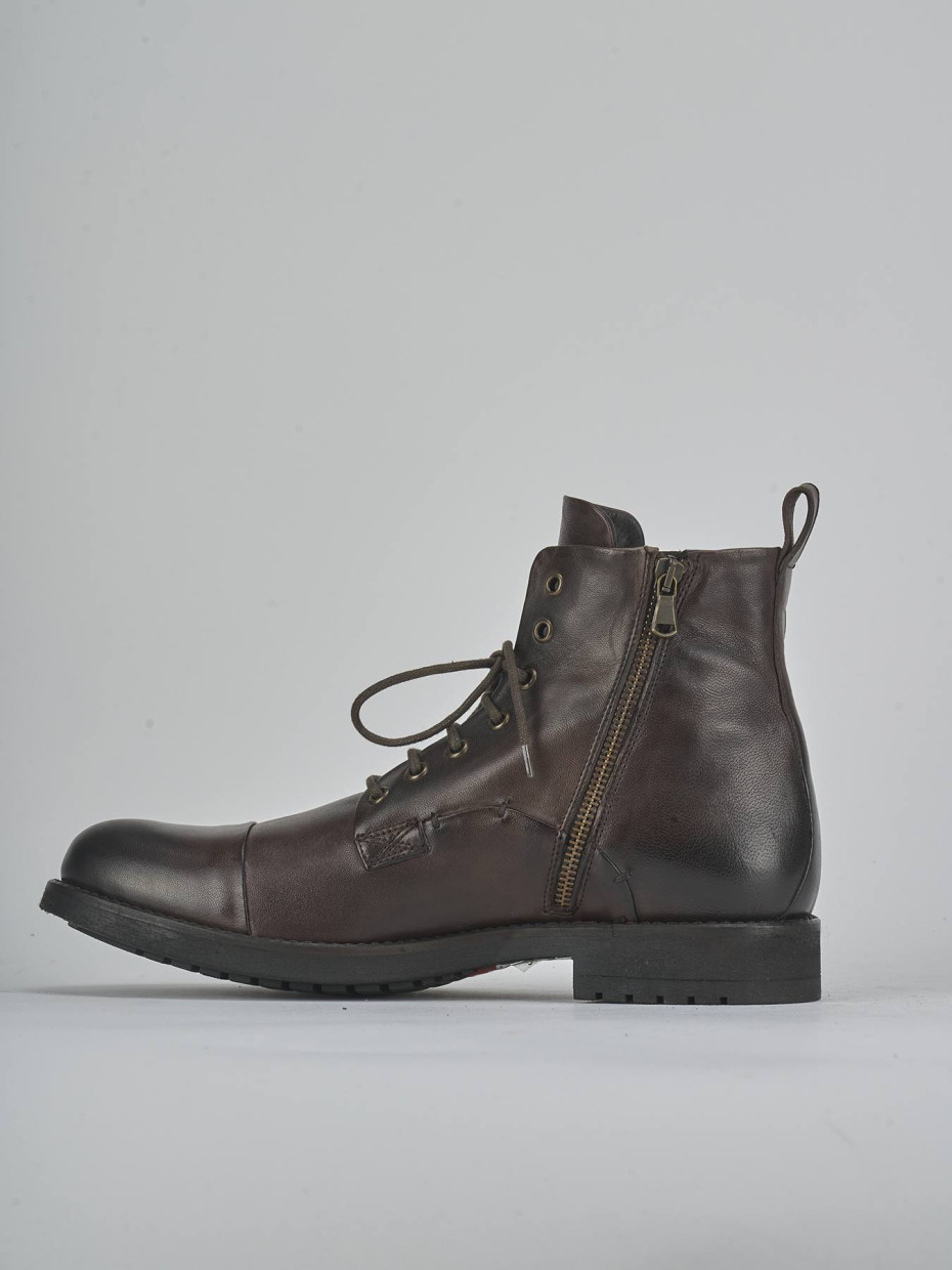 Botas militares marrón oscuro cuero