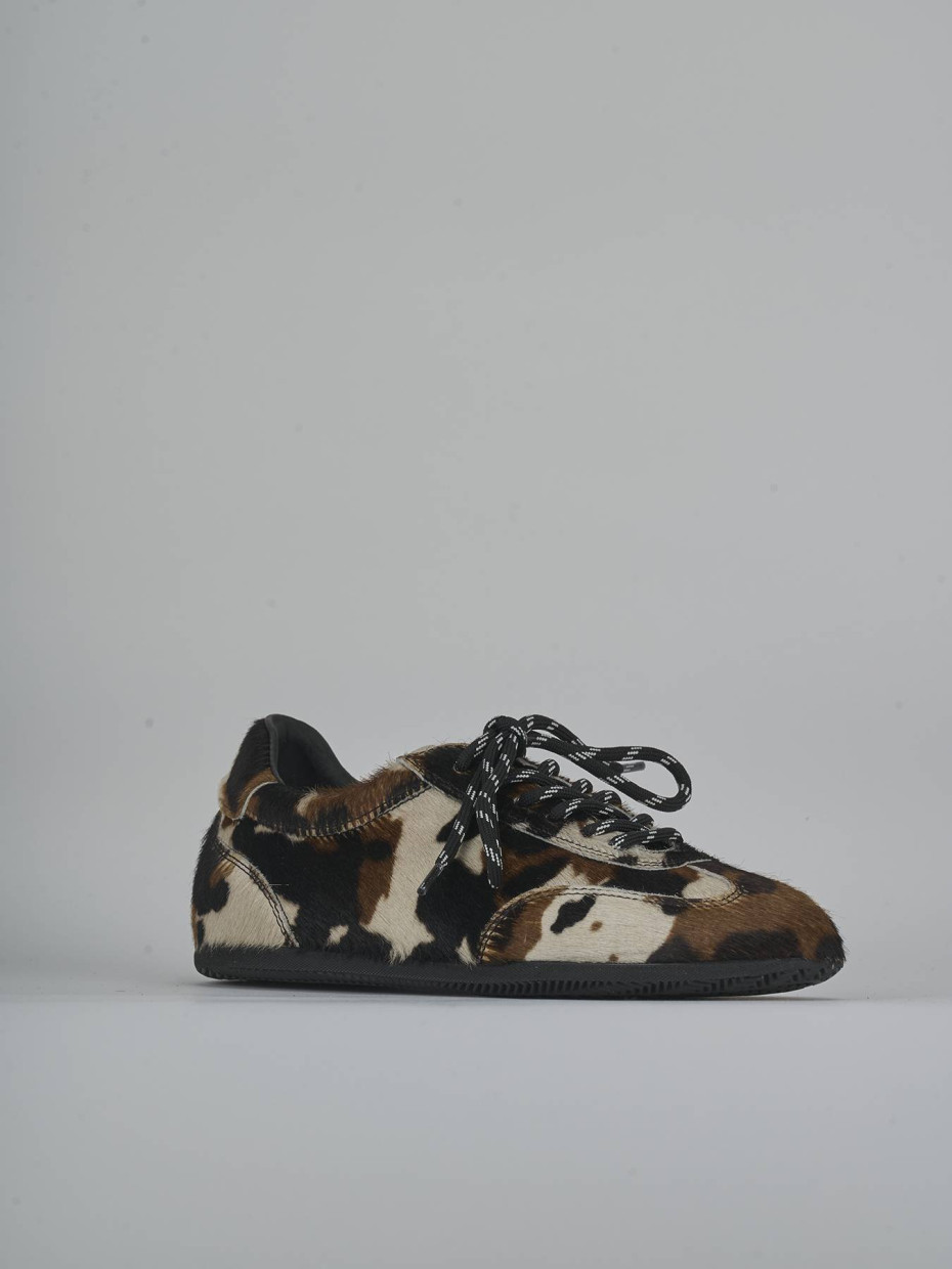 Zapatillas deportivas blanco cuero de vaca con pelo