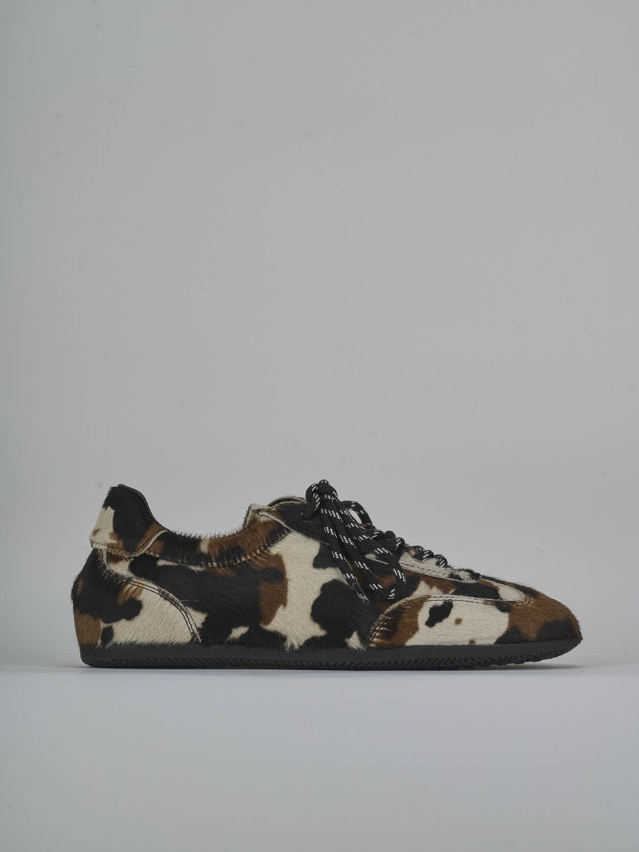 Zapatillas deportivas blanco cuero de vaca con pelo