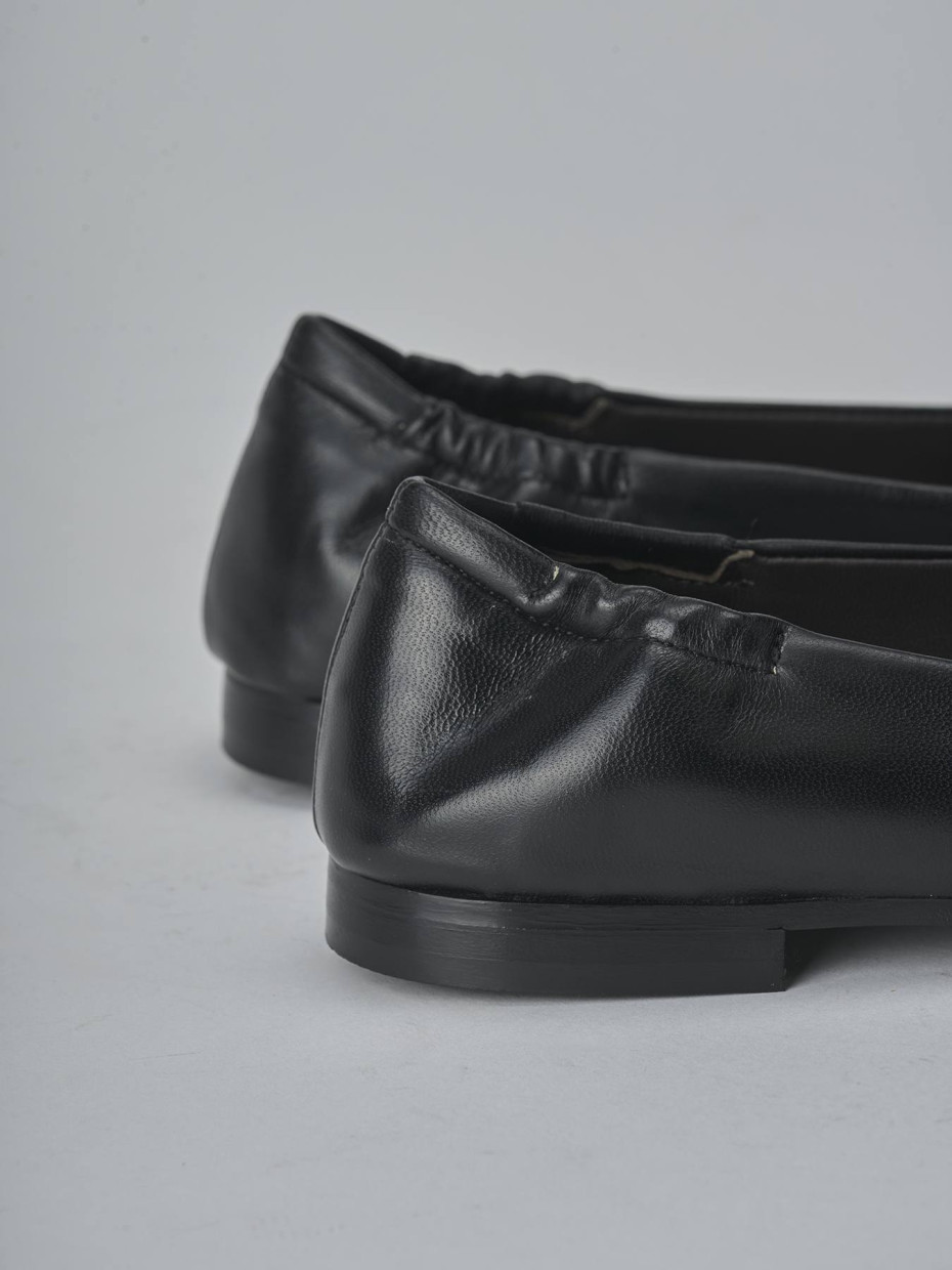 Mocasines tacón 2 cm negro cuero