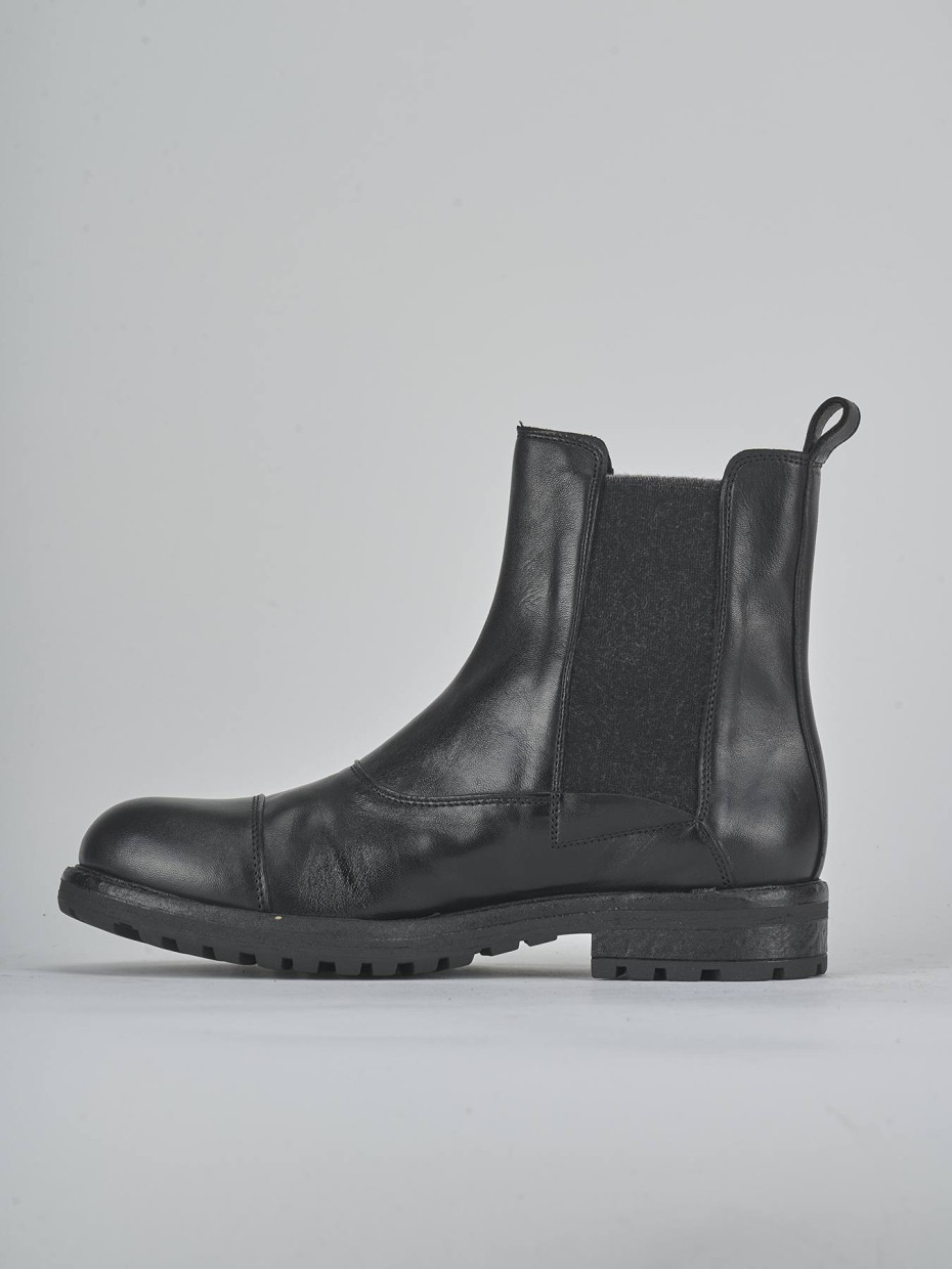 Botines negro cuero