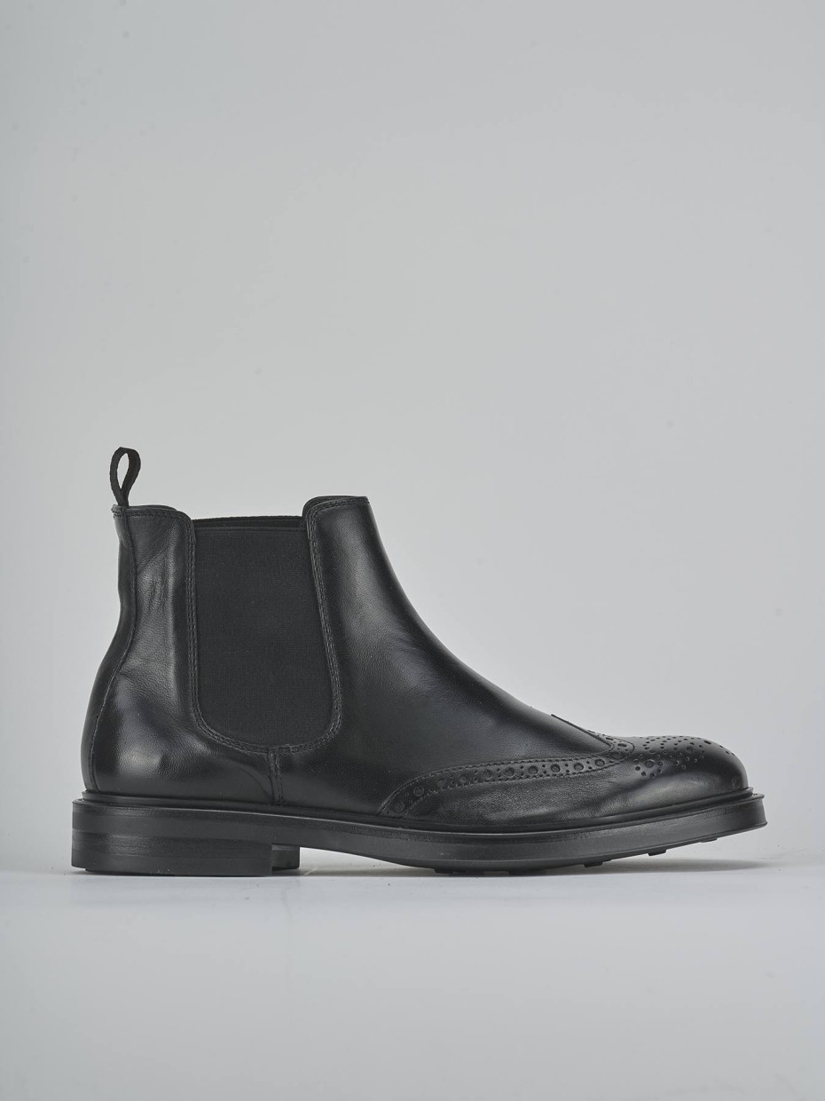 Botines negro cuero