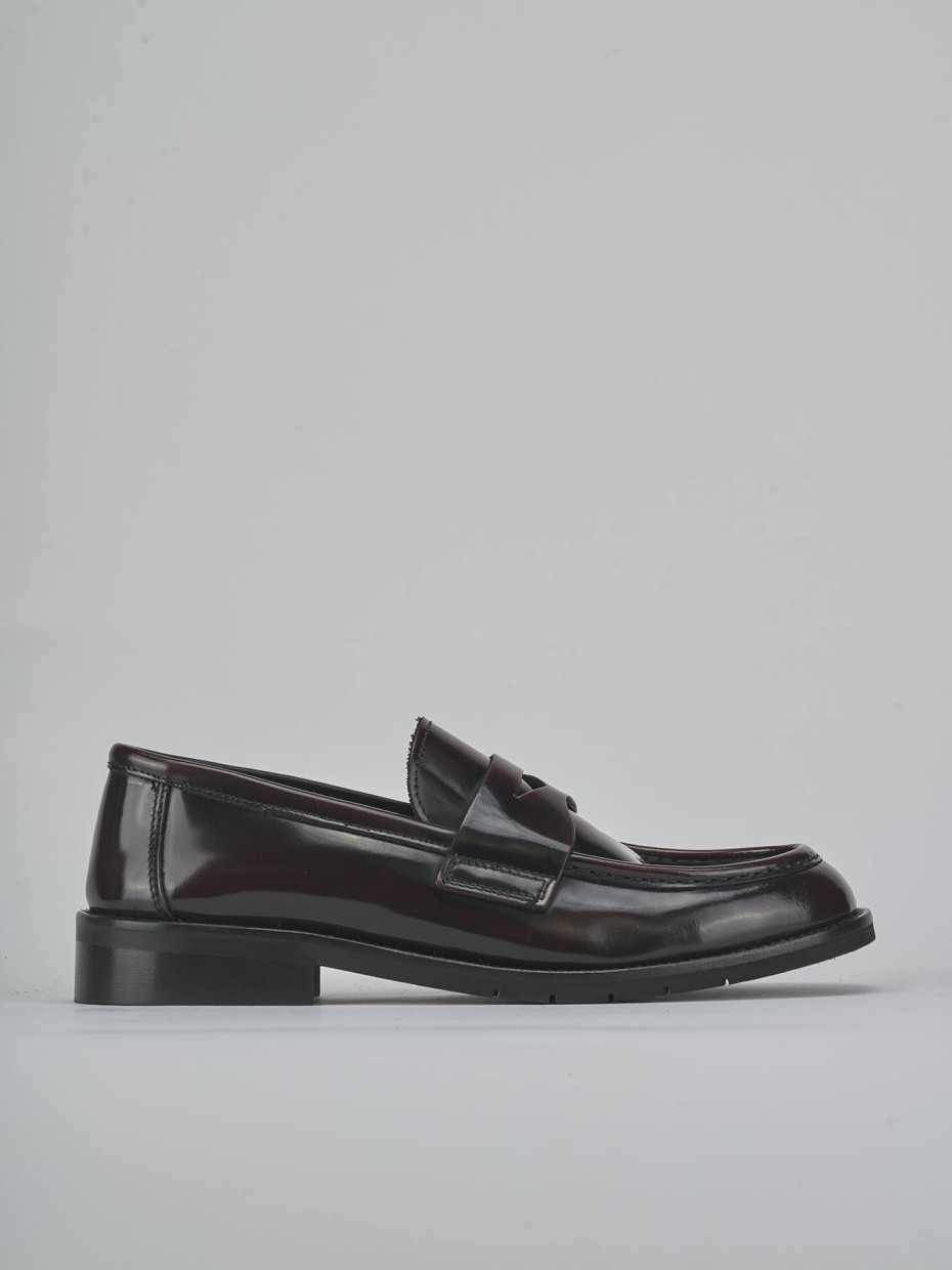 Mocasines tacón 2 cm burdeos cuero
