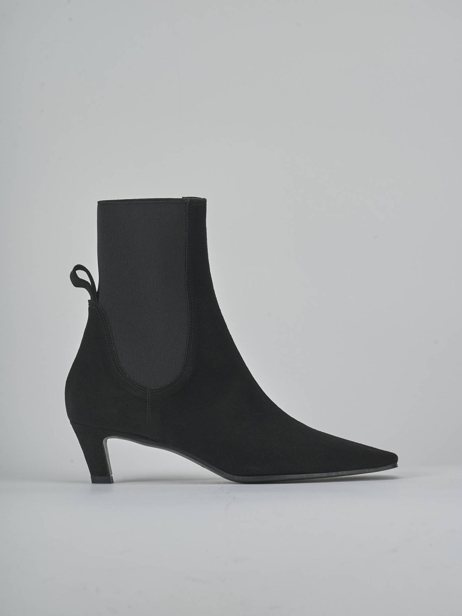 Stivaletti tacco 5cm camoscio nero