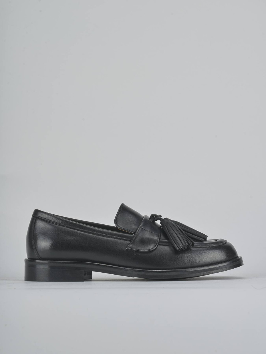 Mocasines tacón 2 cm negro cuero