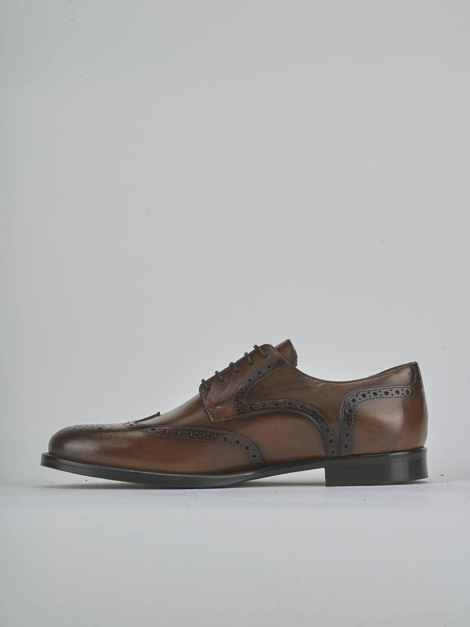 Stringate pelle testa
