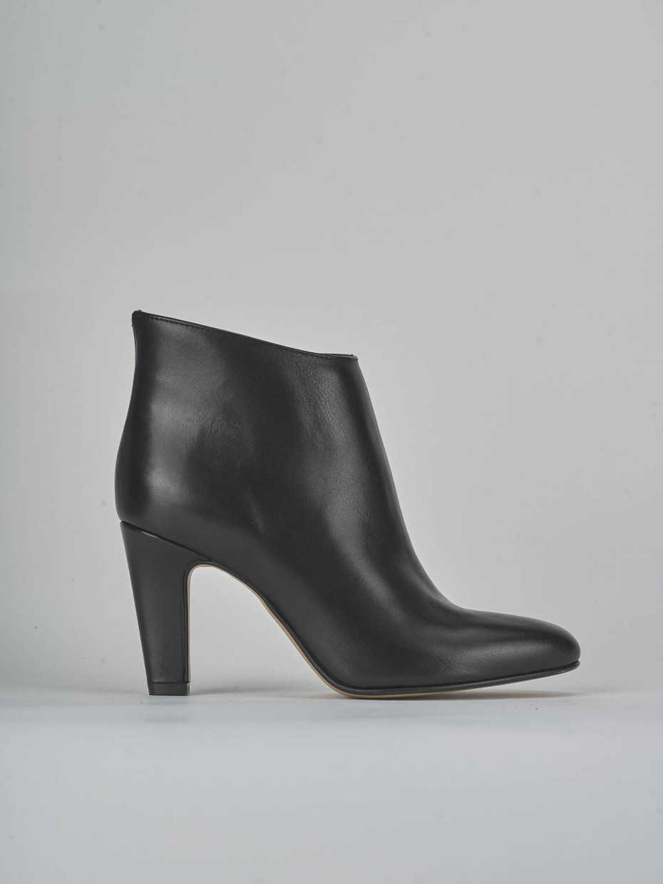 Stivaletti tacco 8cm pelle nero