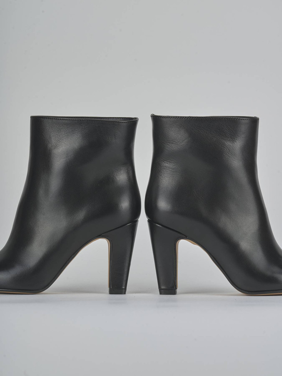 Stivaletti tacco 8cm pelle nero