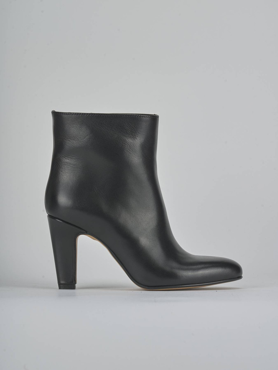 Stivaletti tacco 8cm pelle nero