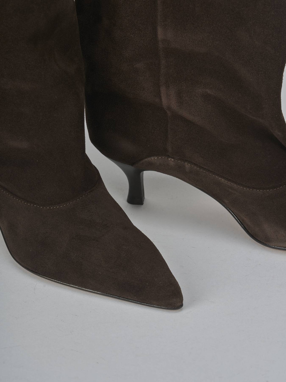 Stivali tacco 5cm camoscio testa
