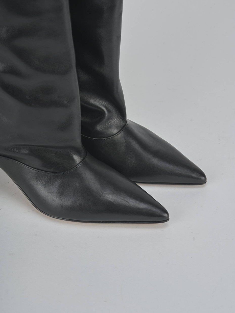 High heel boots heel 5 cm black leather