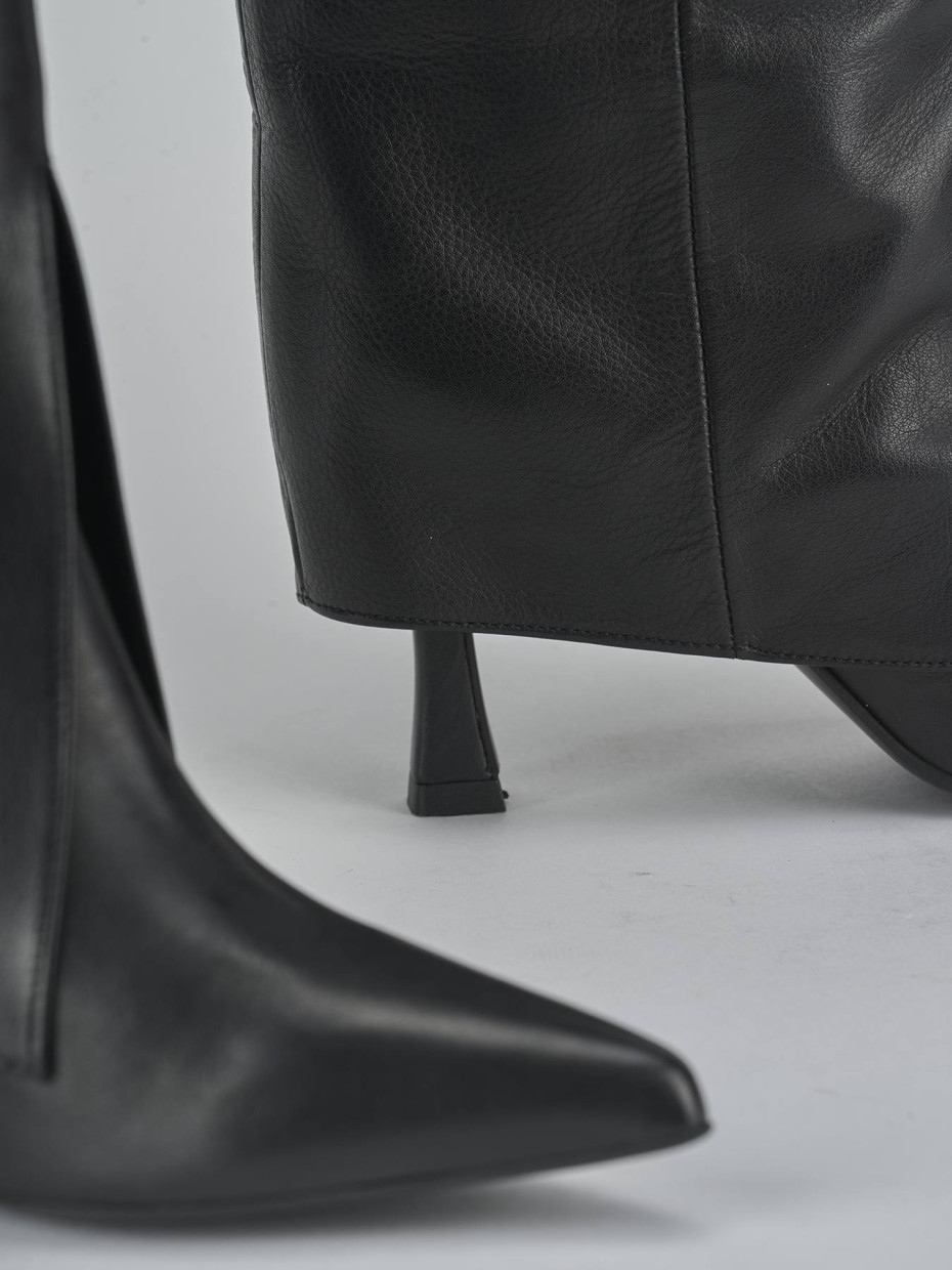 Botas de tacón alto tacón 8 cm negro cuero
