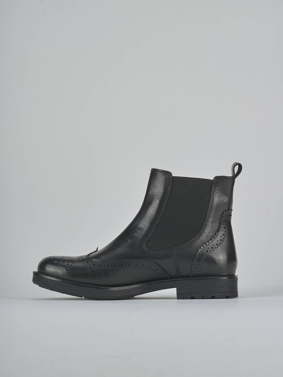 Low heel ankle boots heel 1 cm black leather