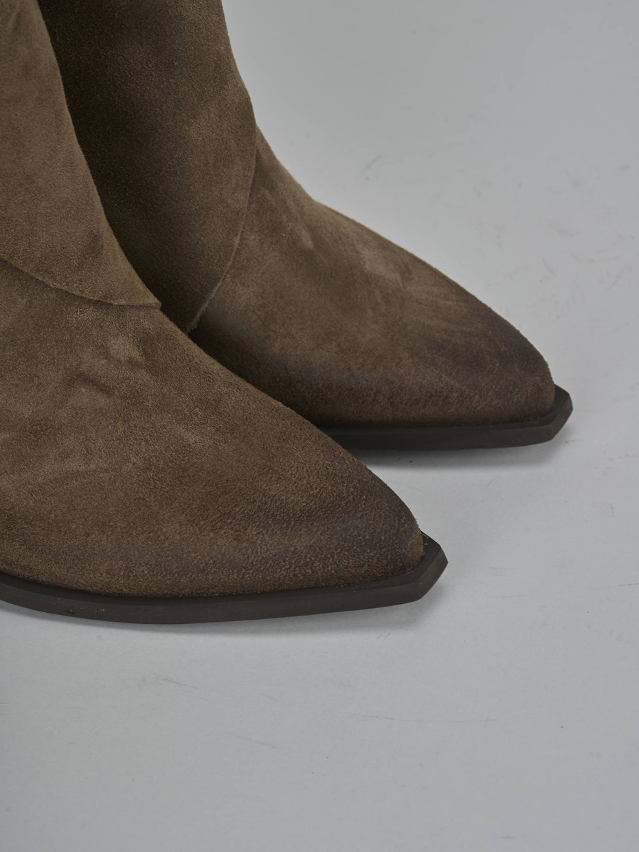 Stivali tacco 8cm camoscio beige