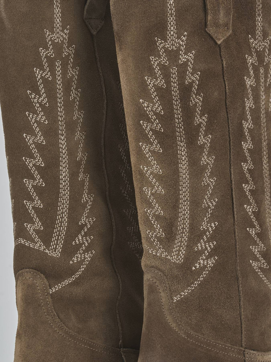 Stivali tacco 6cm camoscio beige