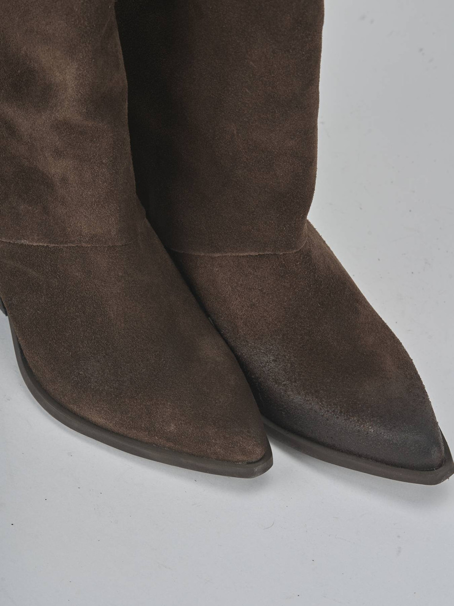 Stivali tacco 6cm camoscio testa