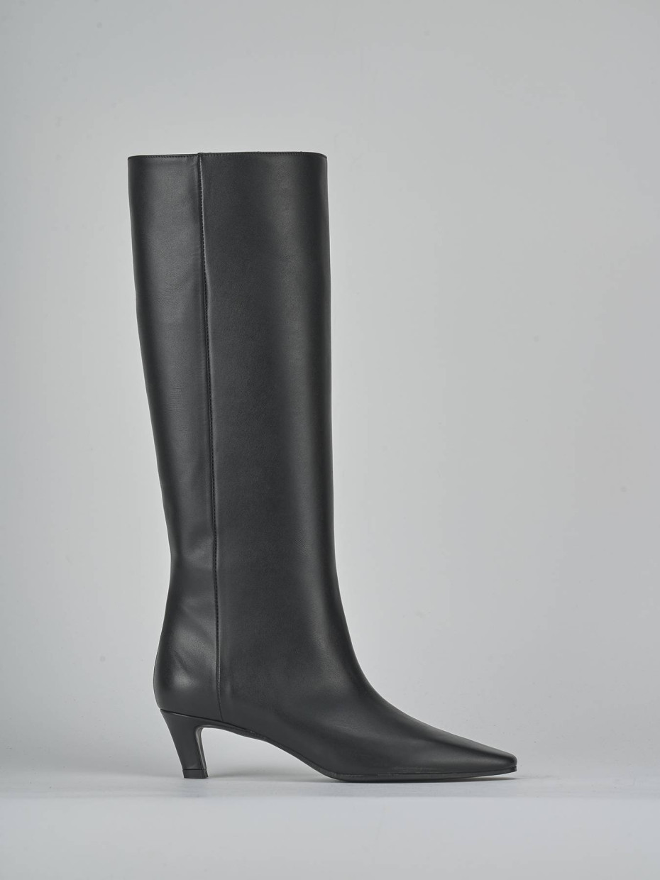 Botas de tacón alto tacón 5 cm negro cuero