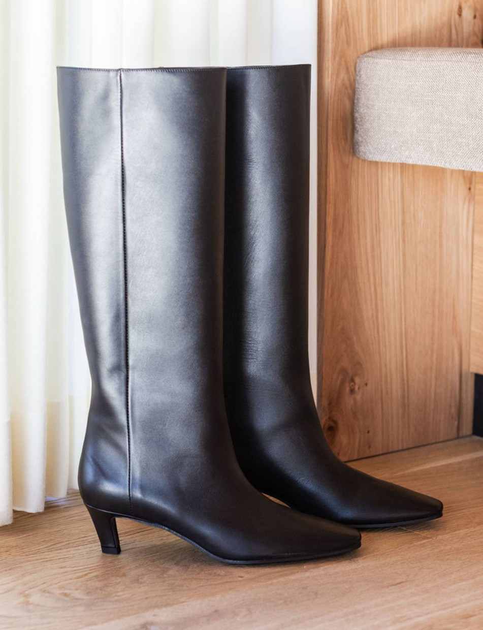 Botas de tacón alto tacón 5 cm negro cuero