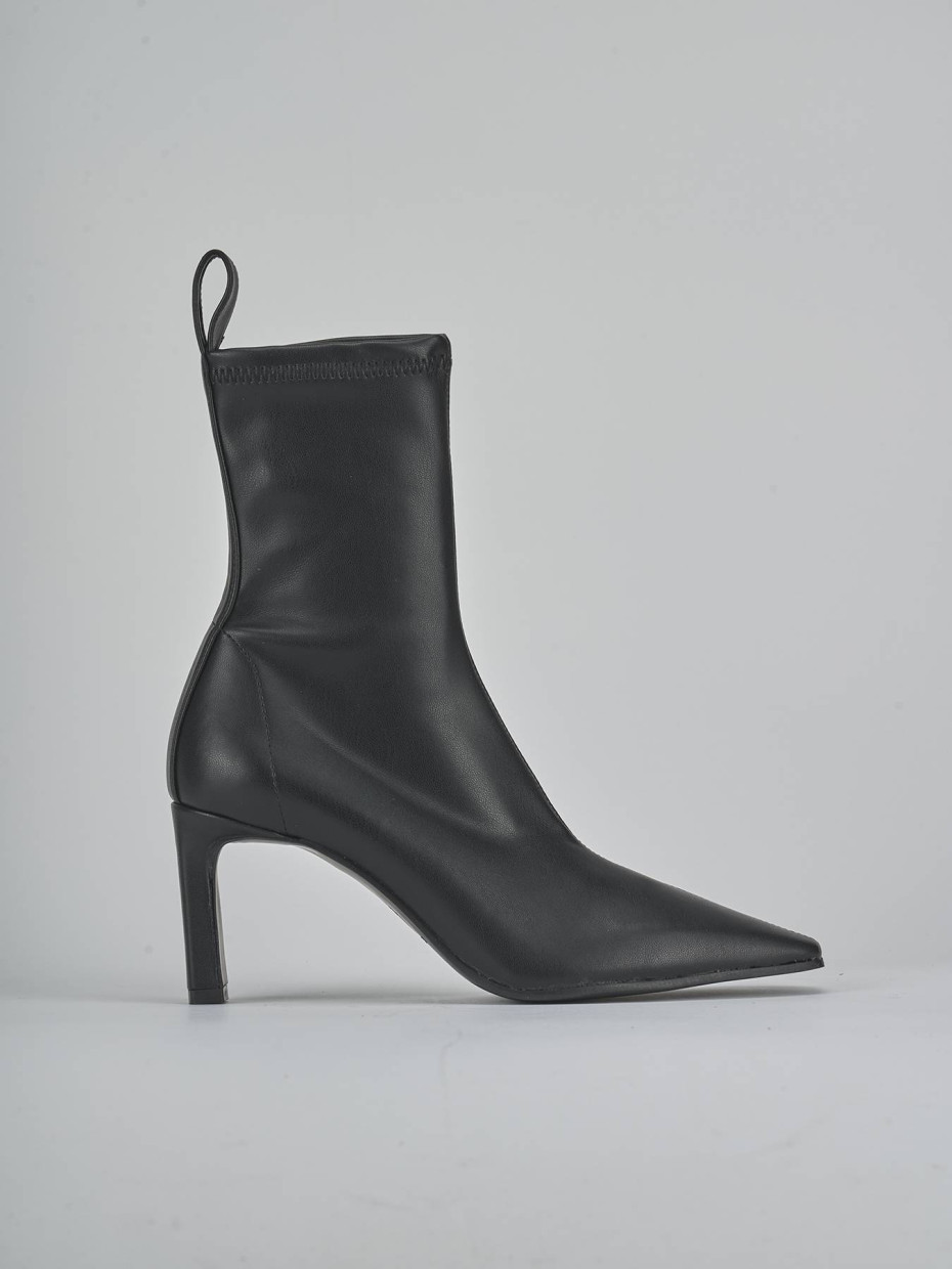 Stivaletti tacco 8cm pelle nero