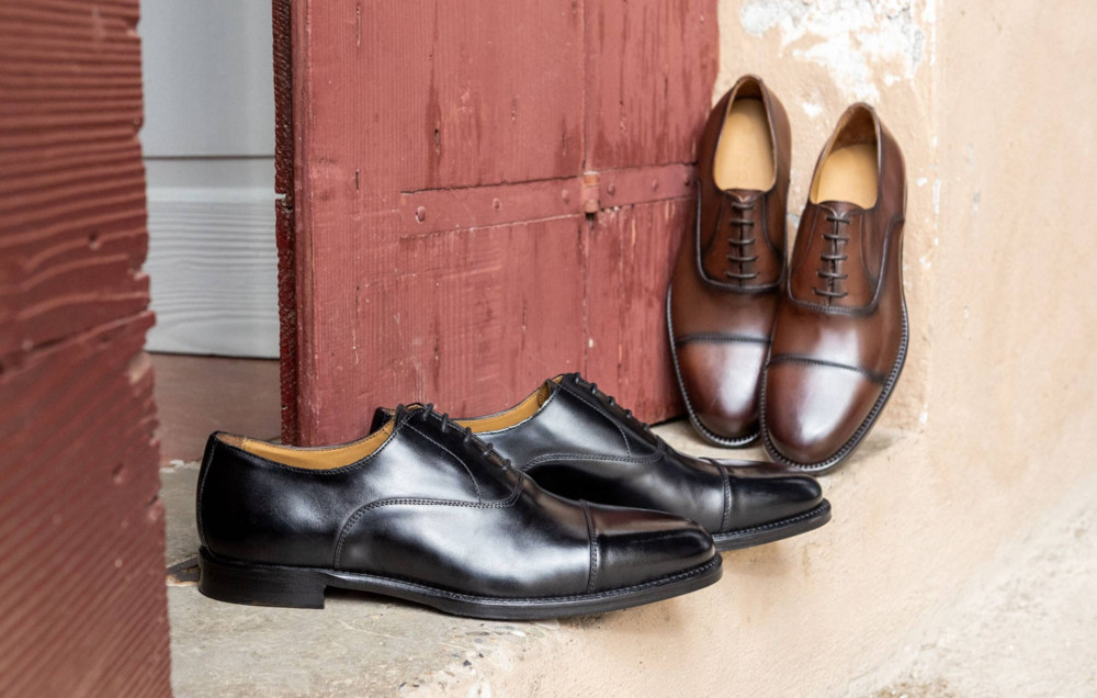 Zapatos de cordones negro cuero