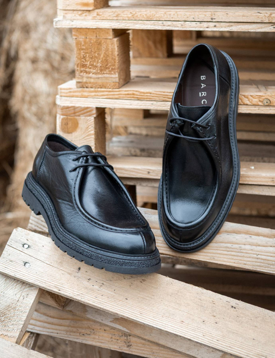 Zapatos de cordones negro cuero