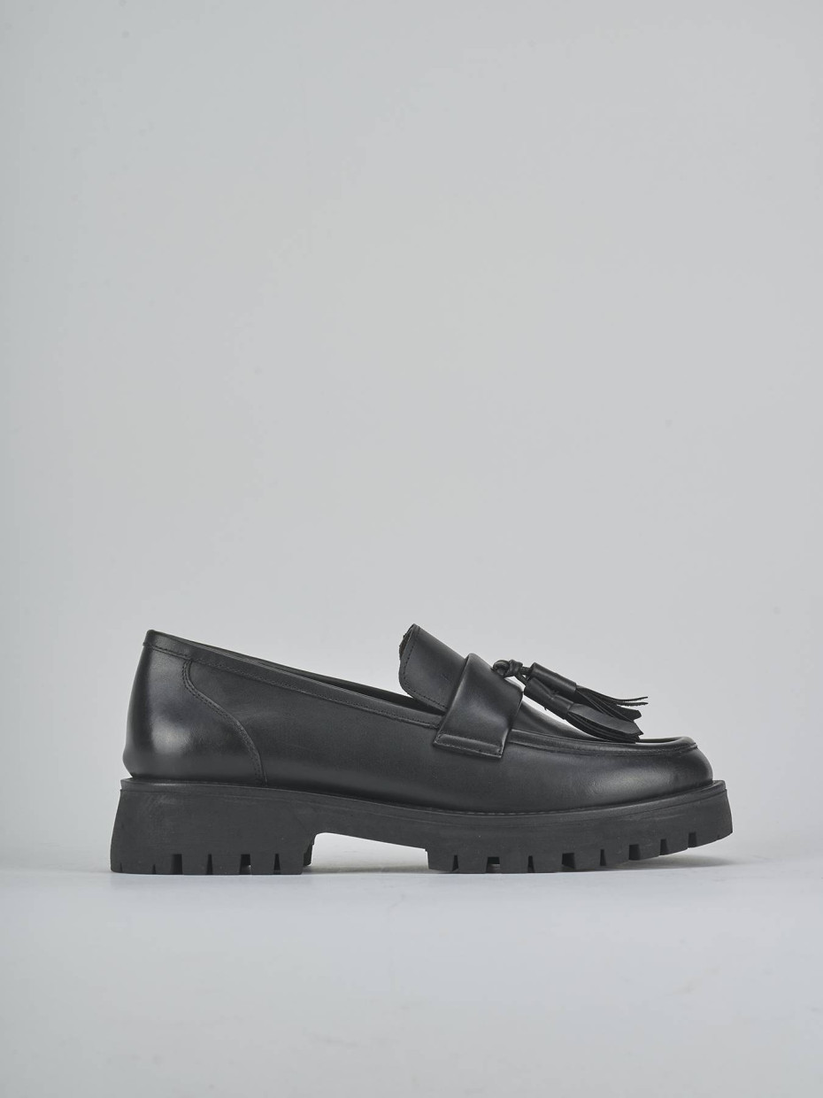 Mocasines tacón 2 cm negro cuero
