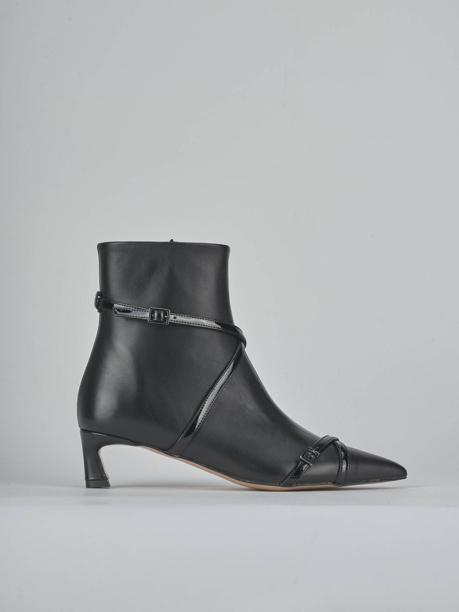 Botines de tacón alto tacón 5 cm negro cuero