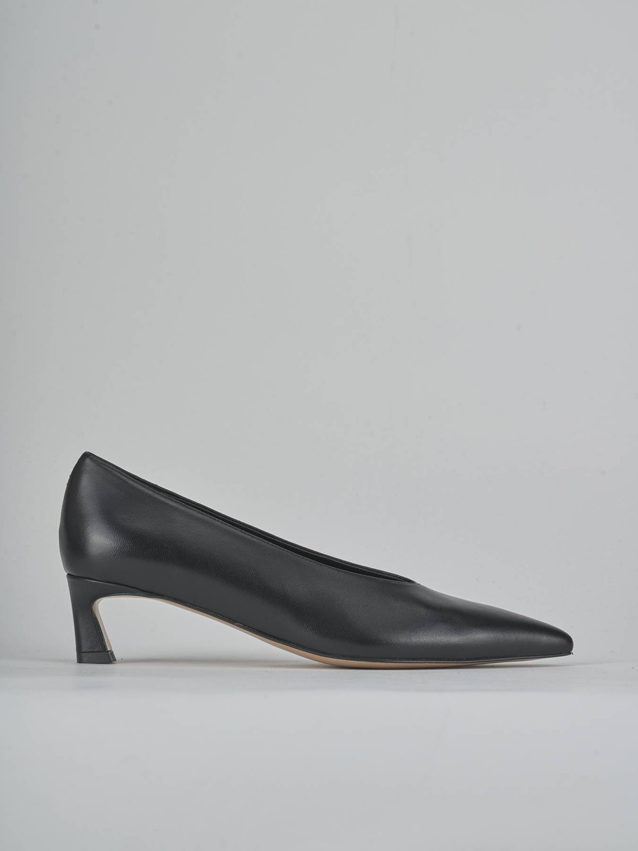 Pumps heel 5 cm black leather