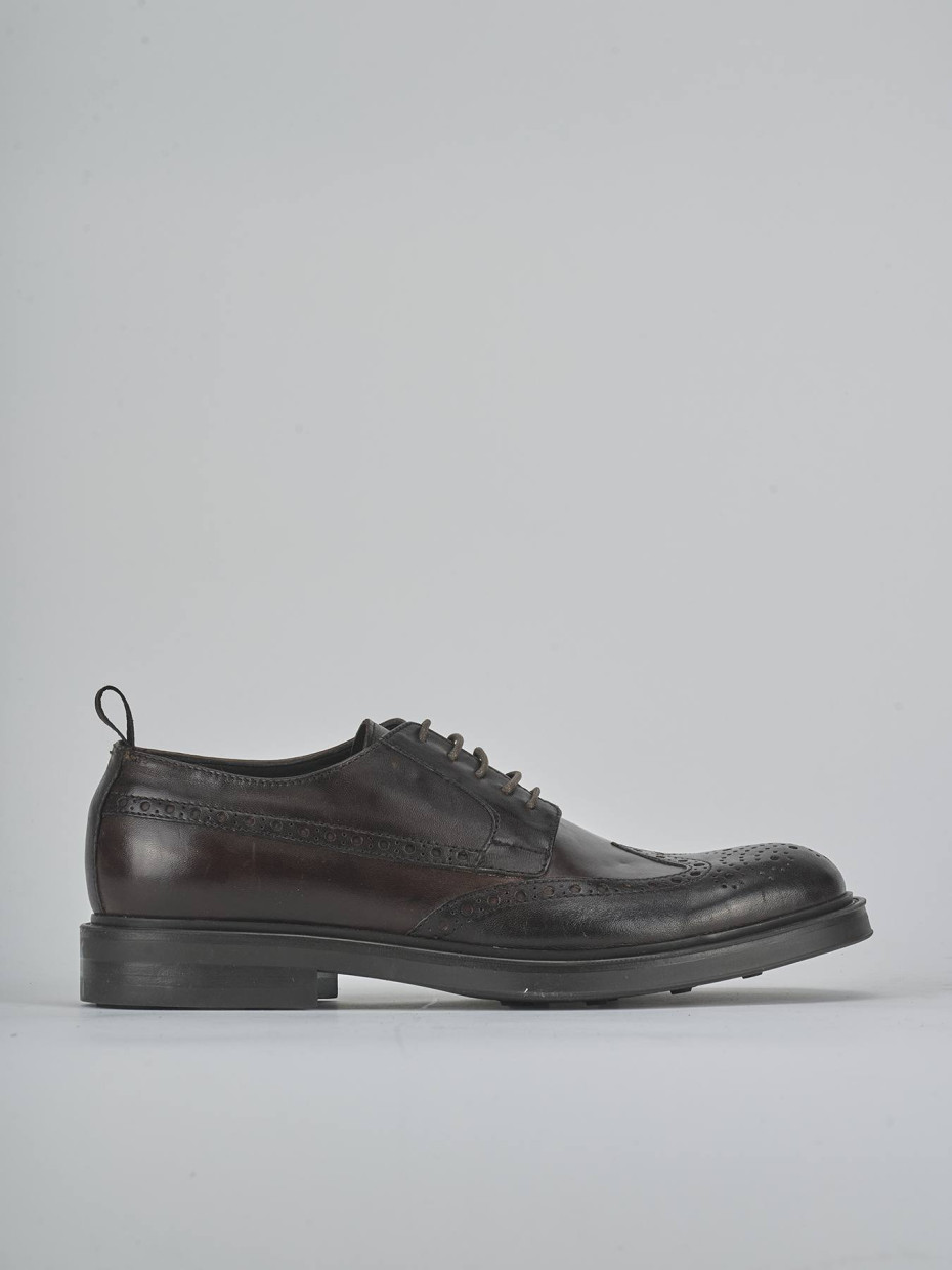 Stringate pelle testa