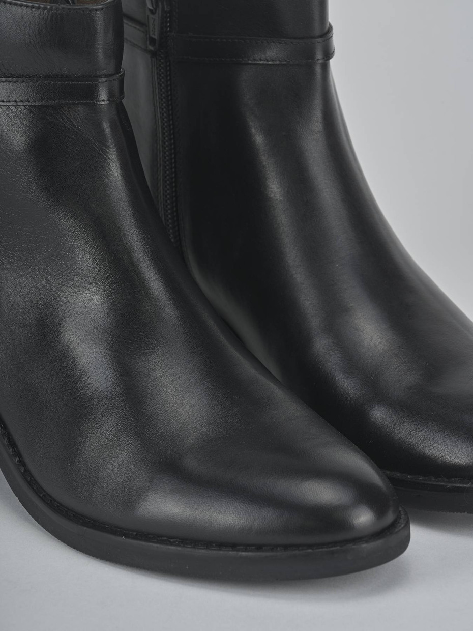 Stivaletti tacco 4cm pelle nero