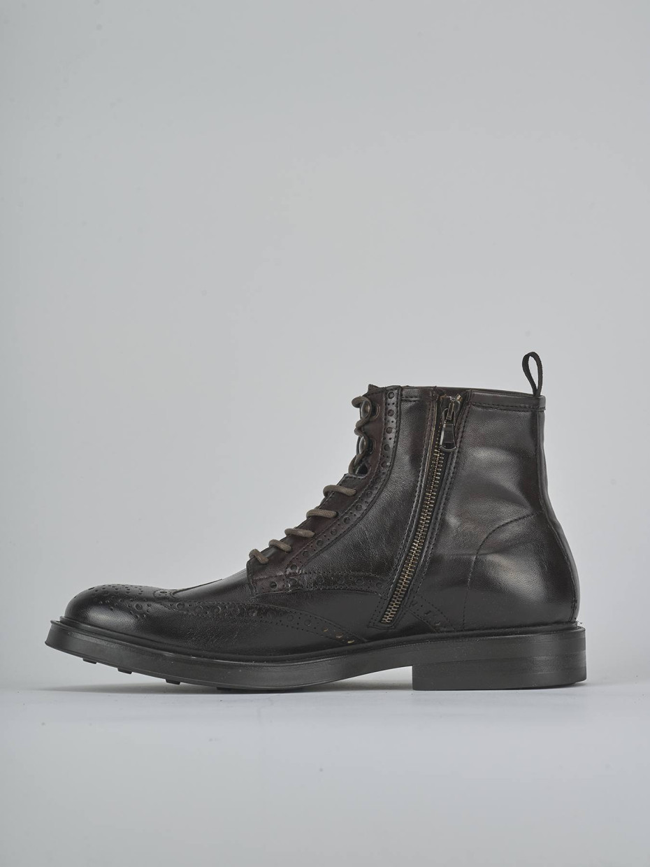 Botas militares marrón oscuro cuero