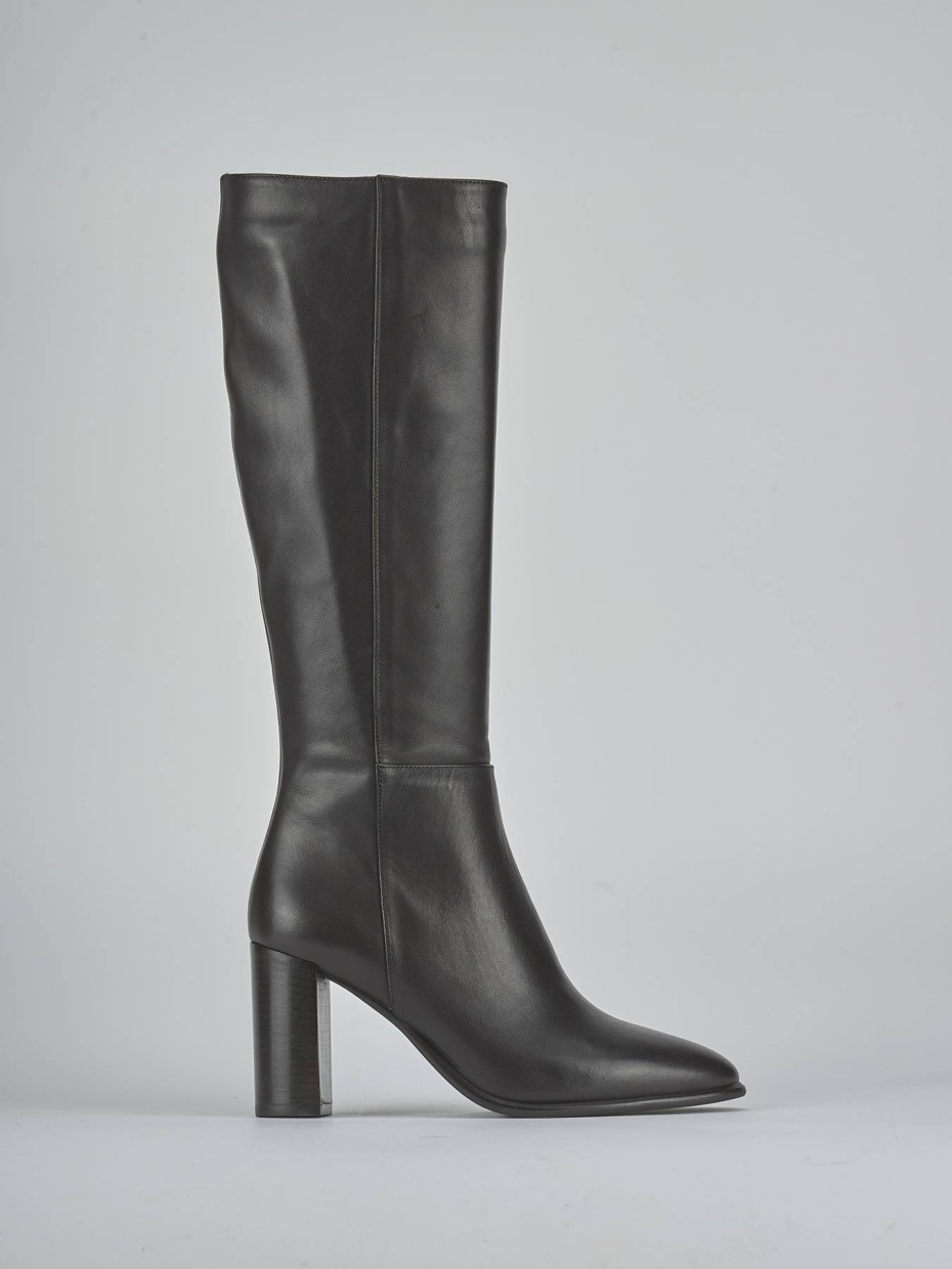 Botas de tacón alto tacón 9 cm marrón oscuro cuero
