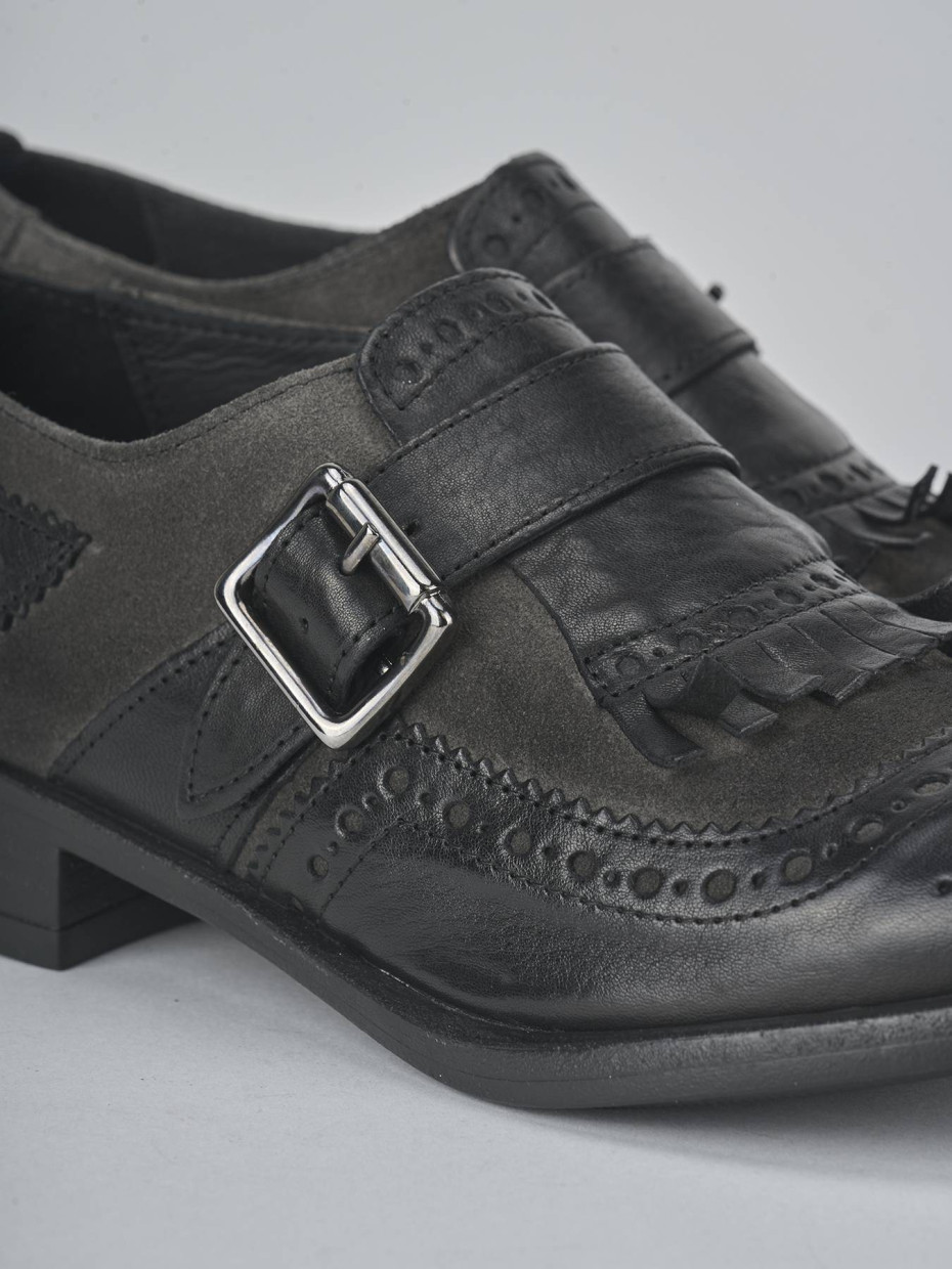 Stringate tacco 2cm pelle nero