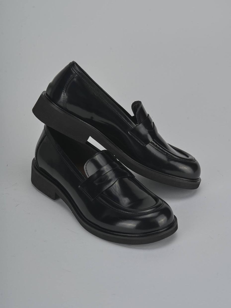 Mocasines tacón 2 cm negro cuero
